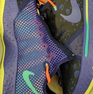 Size 13 Paul George 5 Gatorade sneaker